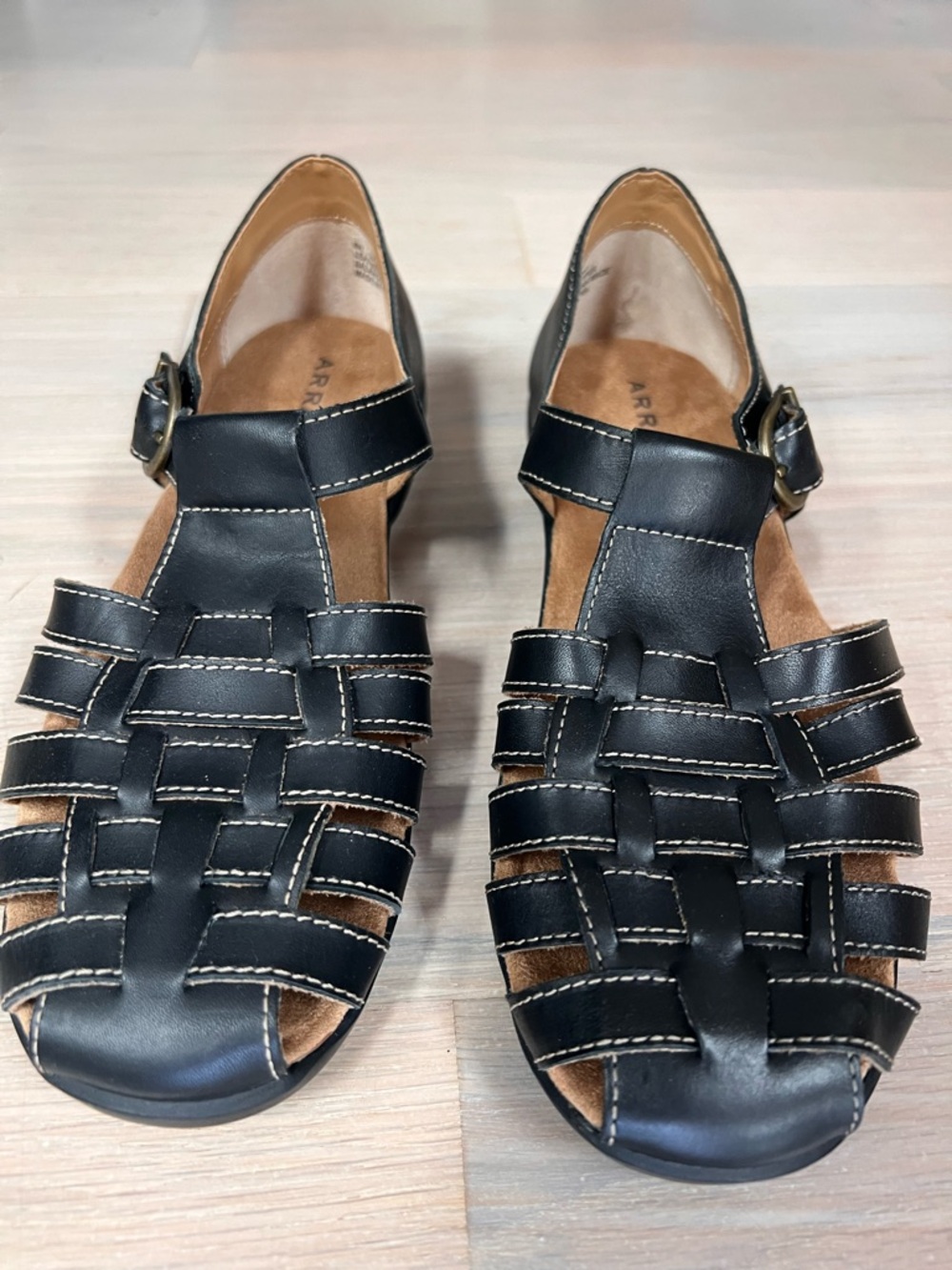 NWOT Array Aruba Black Leather Closed Toe Huarache Fisherman Sandals